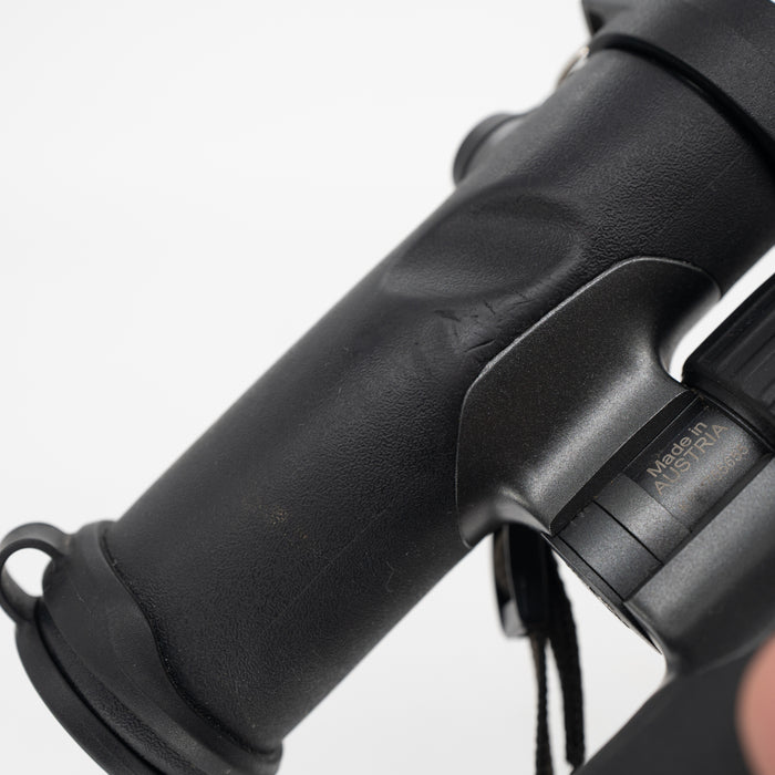 Pre-Owned Swarovski CL Companion Wild Nature 10x30 B Binoculars (2018) - SWO2H108