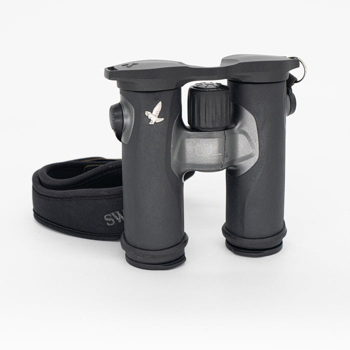 Pre-Owned Swarovski CL Companion Wild Nature 10x30 B Binoculars (2018) - SWO2H108