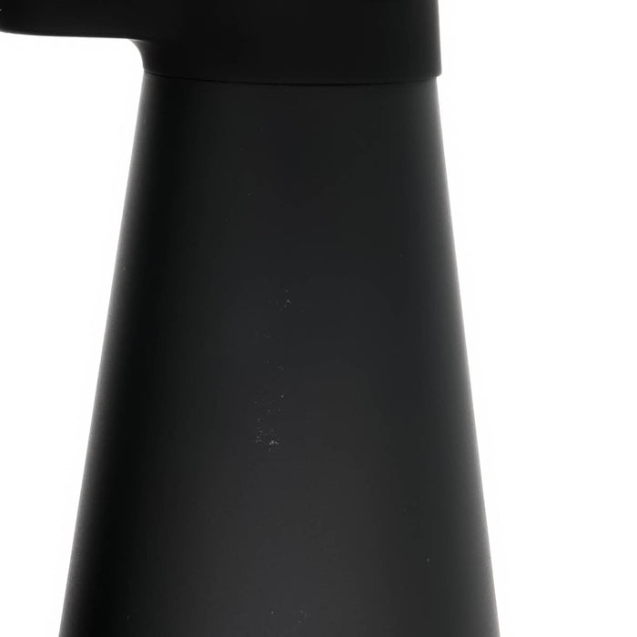 Pre-Owned Celestron Skymaster 25x70 Binoculars with Case - SWO2H69