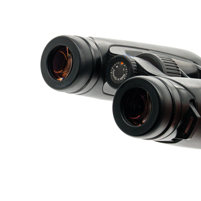Pre-Owned Zeiss Victory SF 8x42 Binoculars - Black - SWO2H74